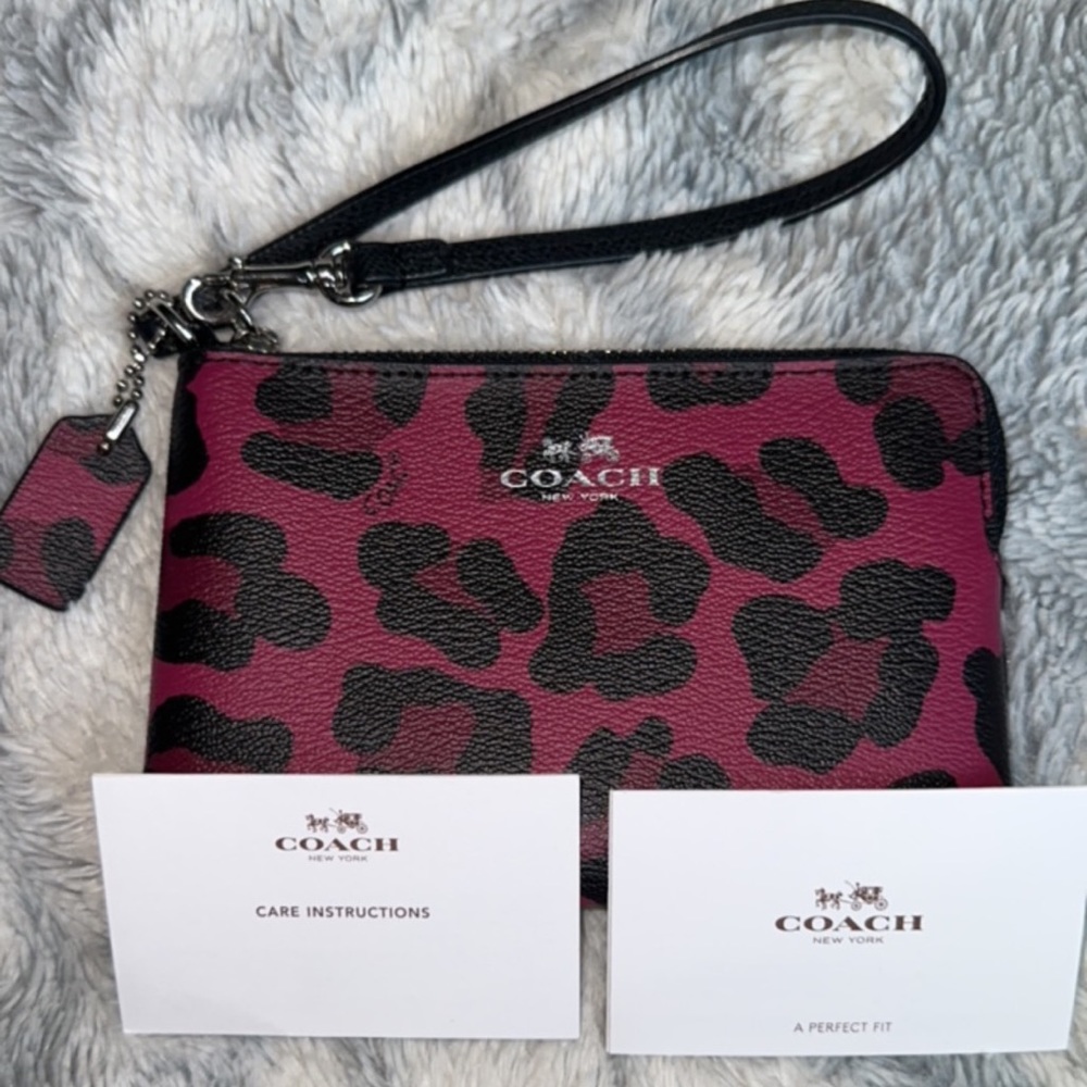 NWOT Coach Wristlet in pink leopard print